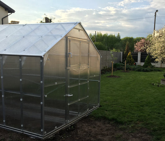 The House Polycarbonate Greenhouse