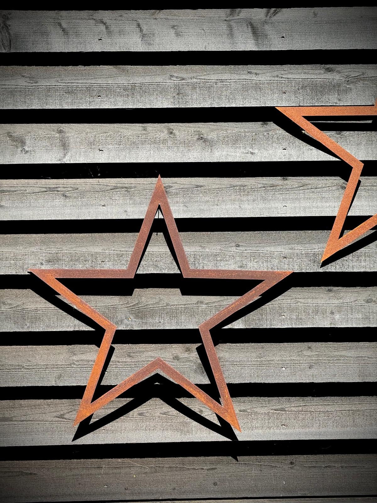 3 Large Rusty Metal barn STARS.