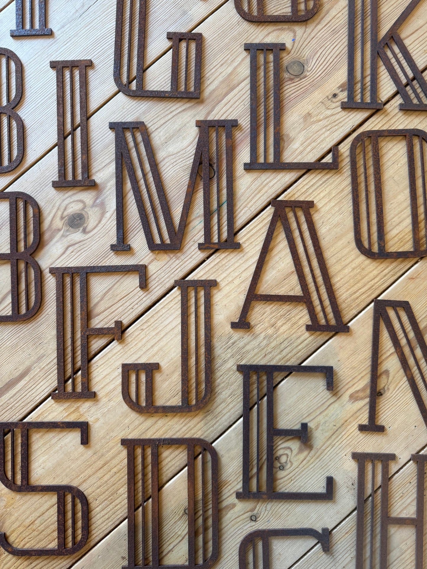 Rustic Art Deco Rusty Metal Alphabet Letters – Home & Garden A-Z 0-9