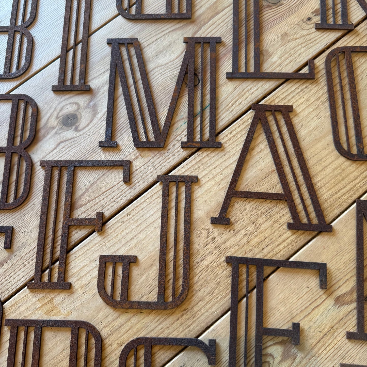 Rustic Art Deco Rusty Metal Alphabet Letters – Home & Garden A-Z 0-9