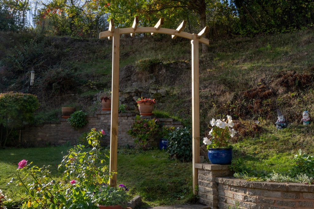 Hanbury Dome Top Arch