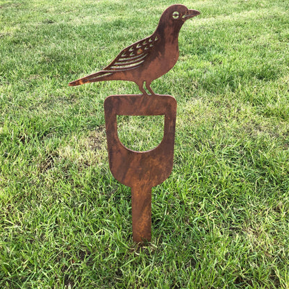 Rusty Metal Blackbird On A Spade Garden Decoration