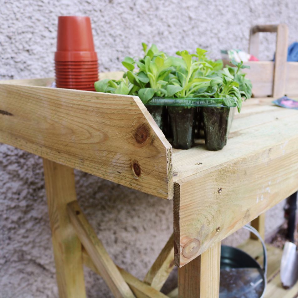 Economy Potting Table