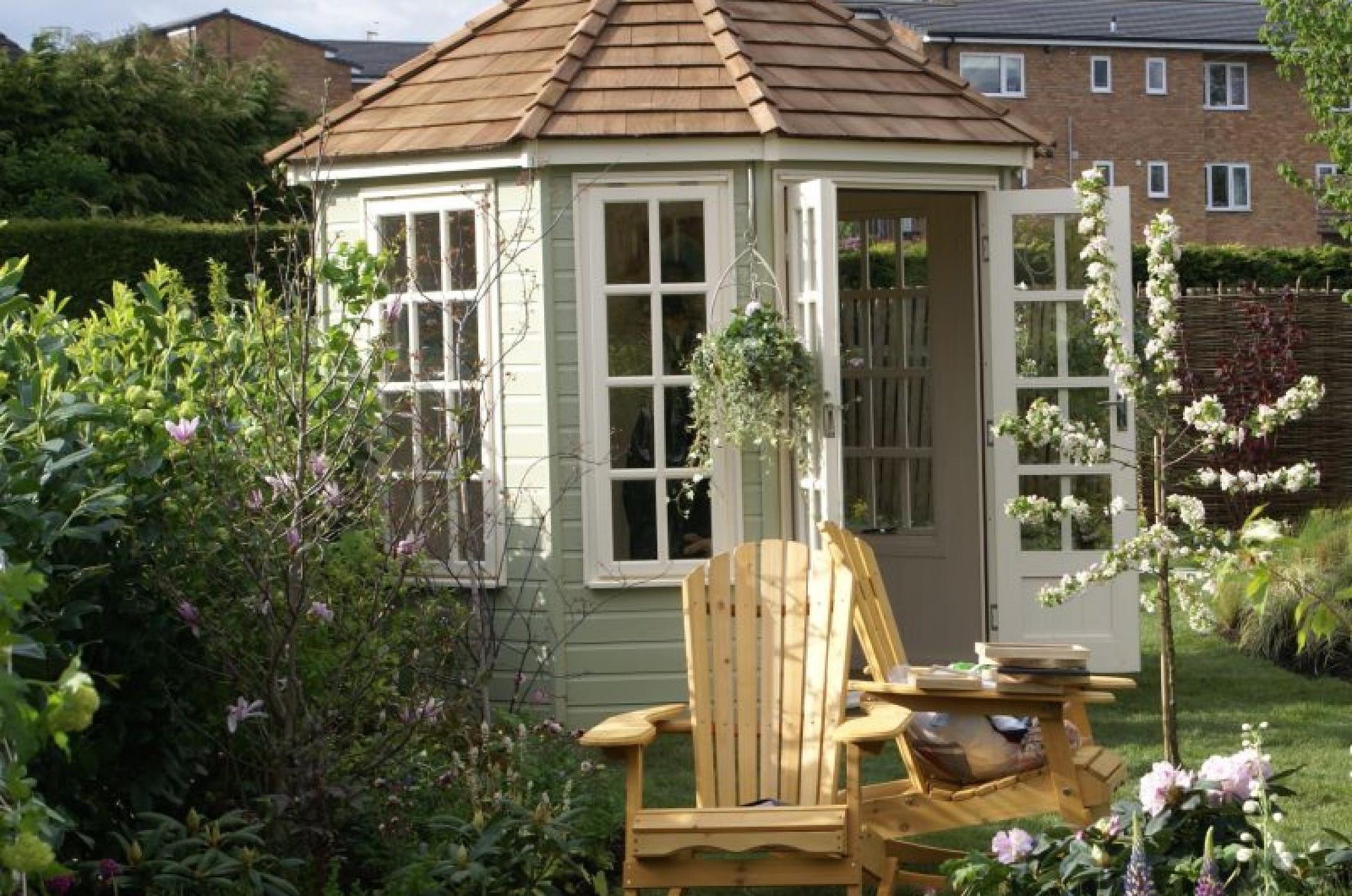 The Kingsley Elite Garden Room