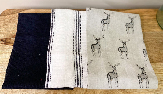 Grey Kitchen Pack of 3 Tea Towels With A Stag Print Design