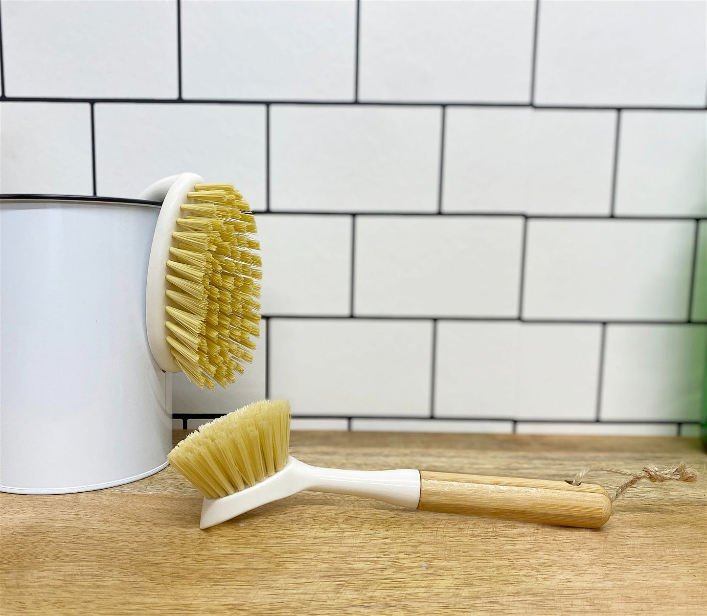 Cream Washing Up Brush with Bamboo Wooden Handle
