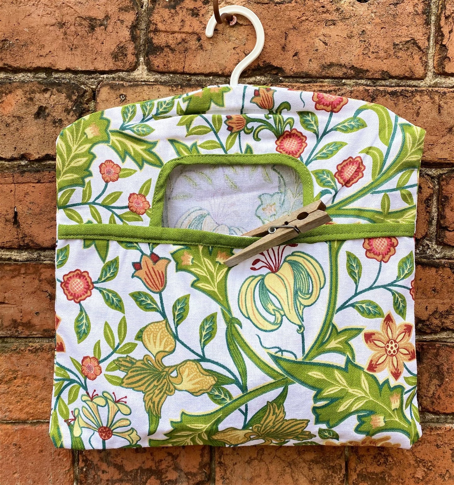 Green Sussex Peg Bag