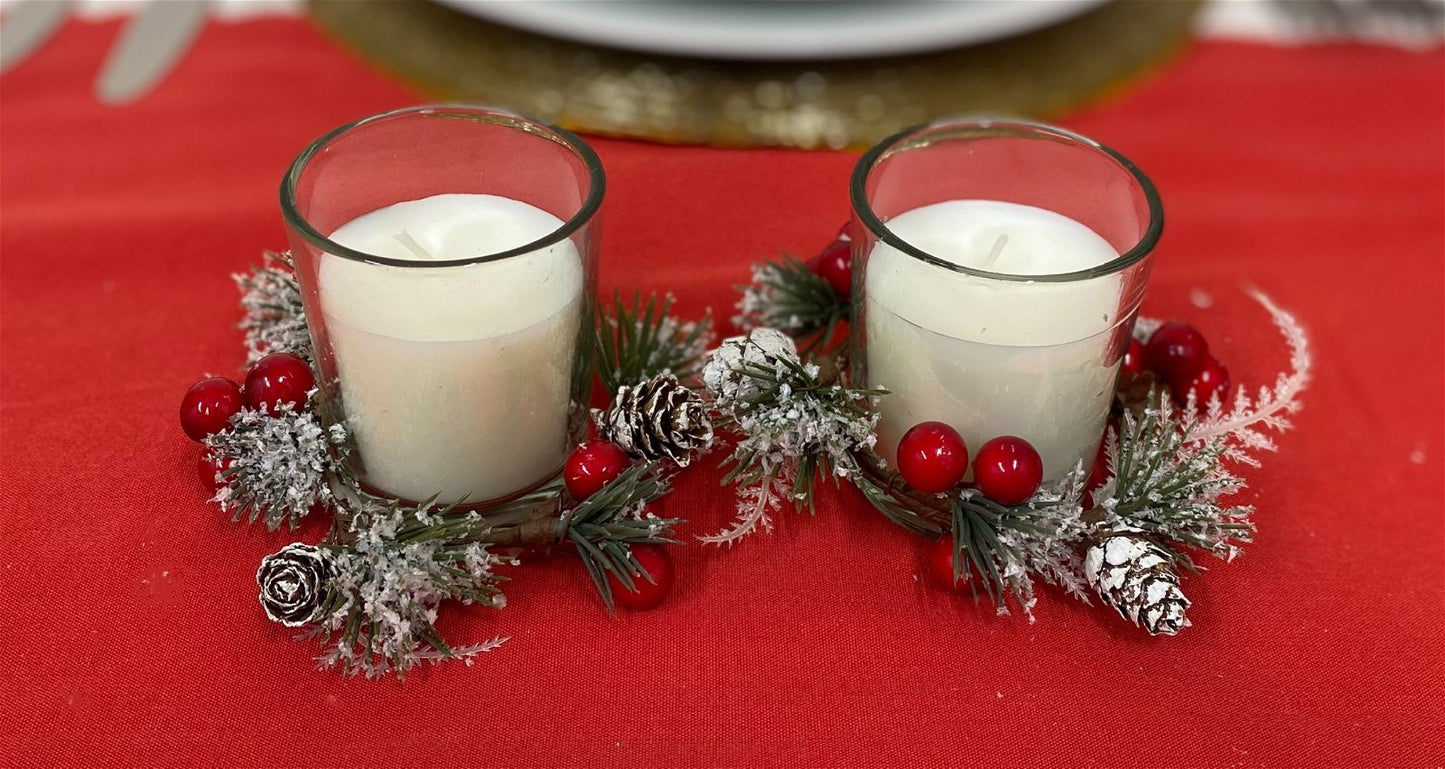 White Set Of 2 Candle Pots With Red Wreath