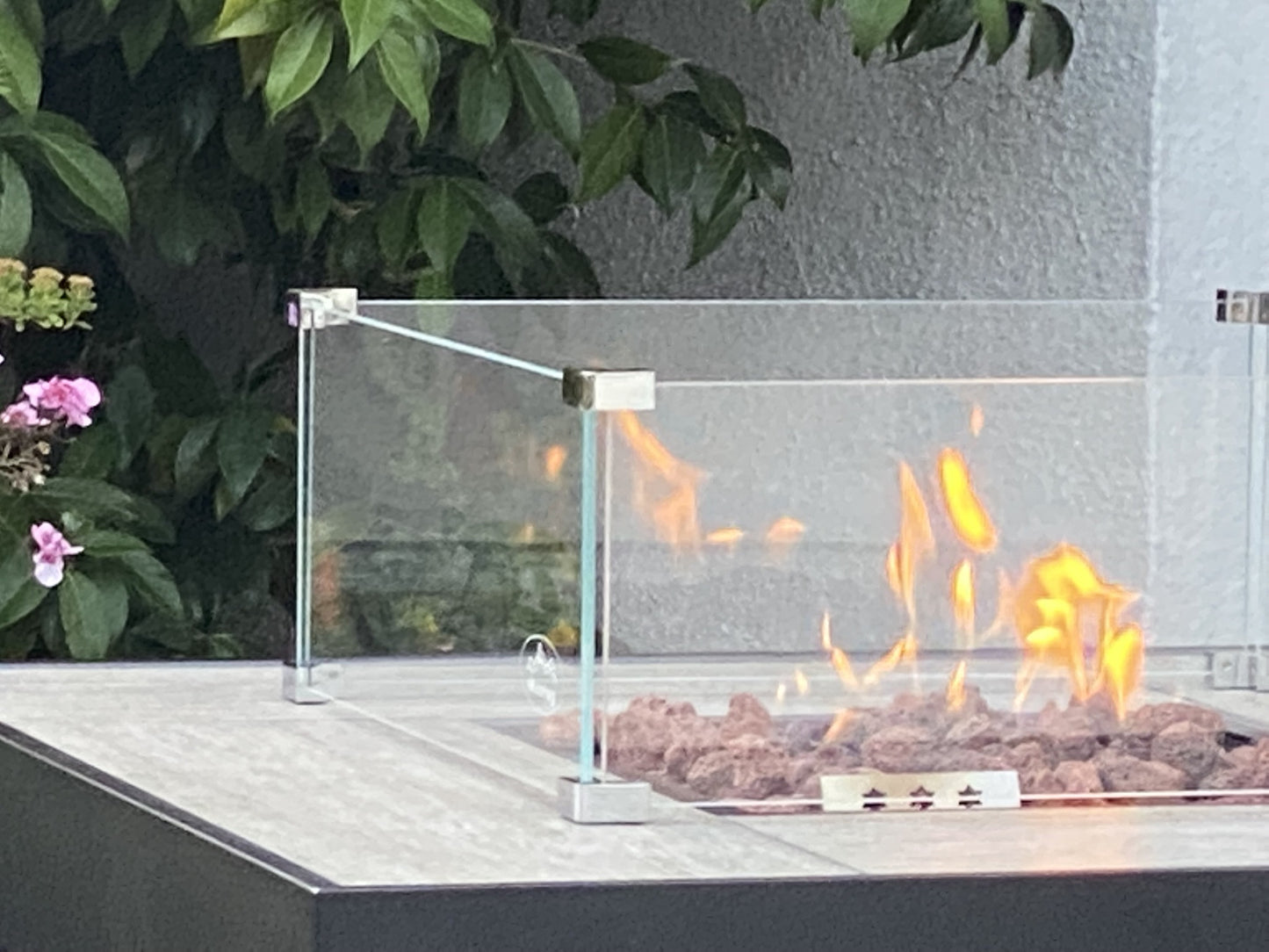 Muztag - Oslo Gas Firepit Table, 81x79x60cm (Black)
